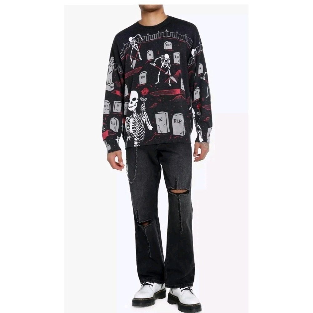 Social Collision Men's Skeletons Digging Graves Sweater Sz M Goth Halloween